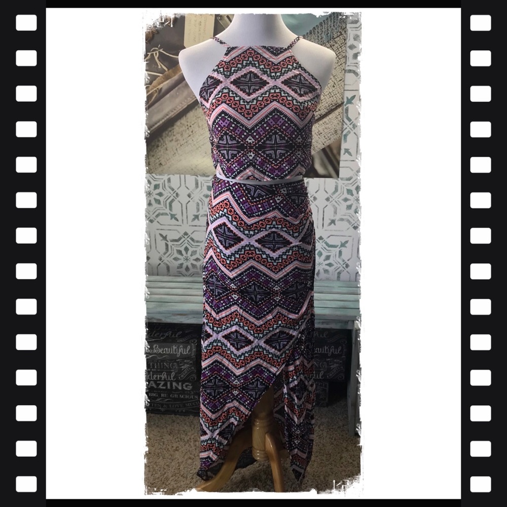 Express Maxi Skirt & Handkerchief Cop Top
